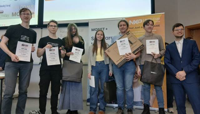 Úspěšná reprezentace školy na robotické soutěži Robogames 2026