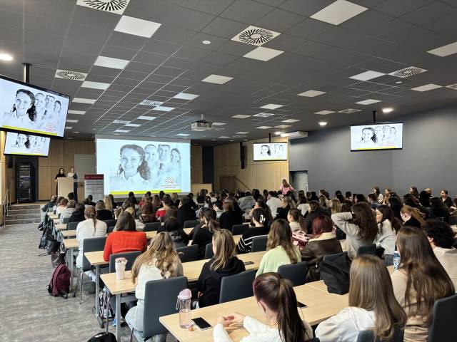 Studenti zdravotnických oborů rozšiřují řady dárců kostní dřeně